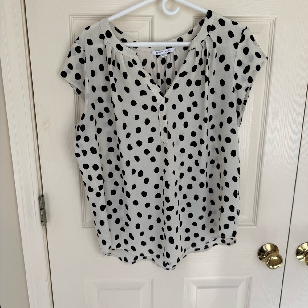 41 Hawthorn Black Polka Dot Cap Sleeve Blouse - White/Black